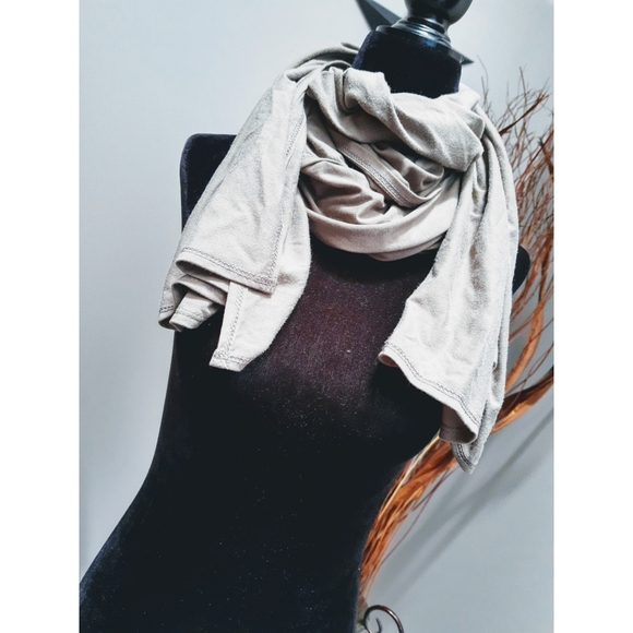 ✨3/$15 La Relaxed | Sage Green Oasis Scarf - Picture 2 of 2